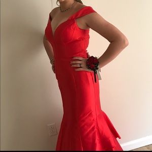 Prom/formal dress size 10